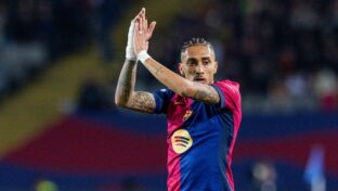 Raphinha se destaca com a camisa do Barcelona. Foto: Divulgação/Barcelona