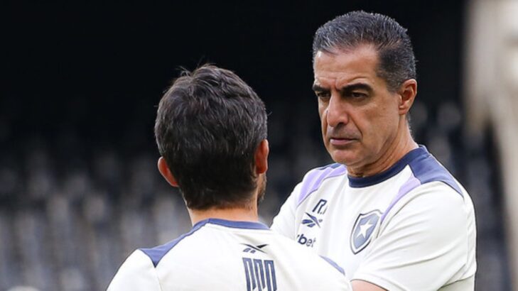 Renato Paiva pressionado? Botafogo garante respaldo a treinador Renato Paiva pressionado? Botafogo garante respaldo a treinador