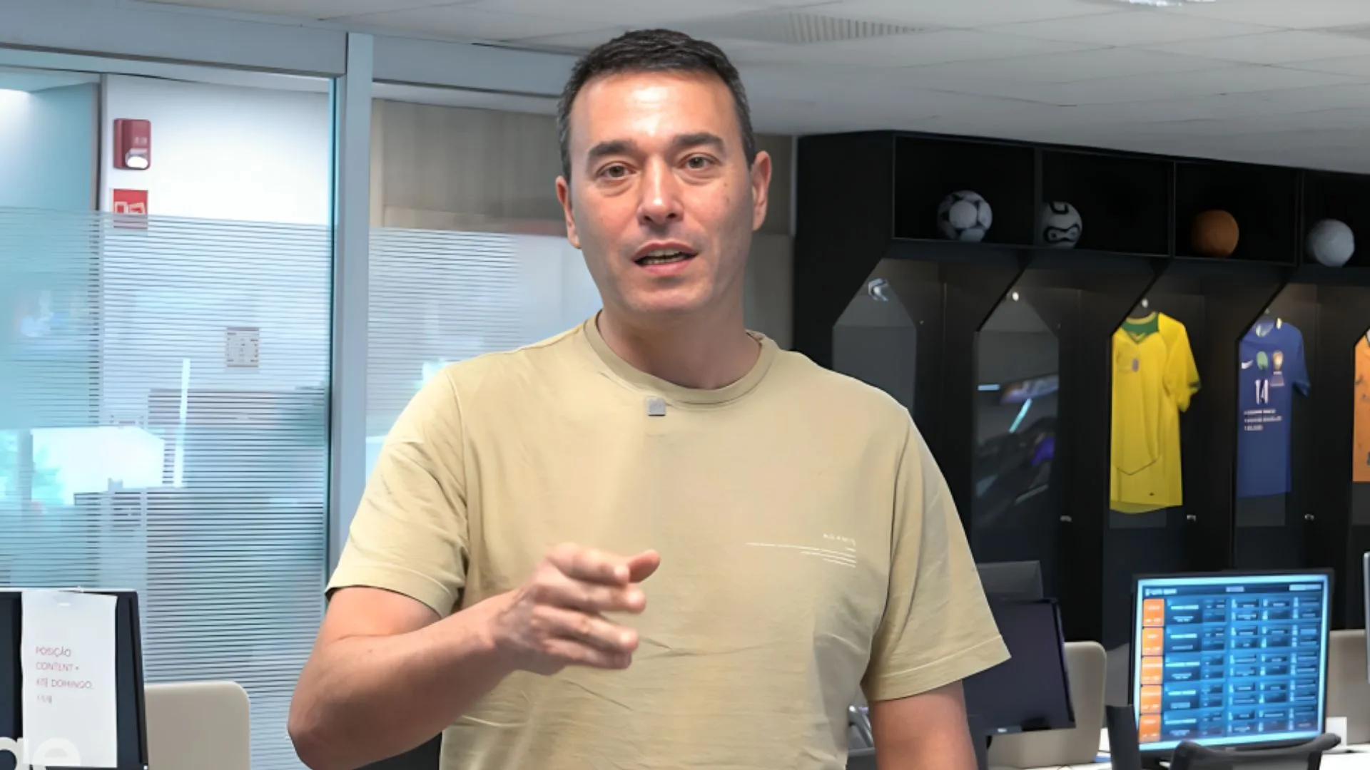 Rizek crava atacante que escolhe jogo no Brasil: “Não quer sempre”