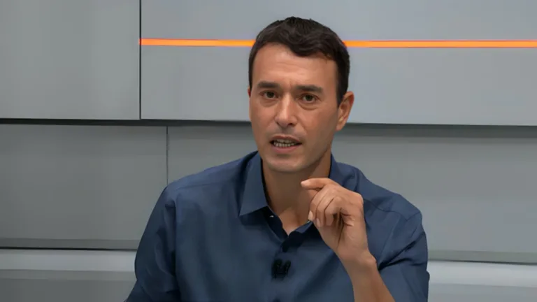 Rizek crava ‘novo favorito’ ao título do Brasileirão: “Deu recado”