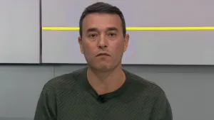 Rizek elege camisa 10 diferenciado no futebol brasileiro: “Monstro”