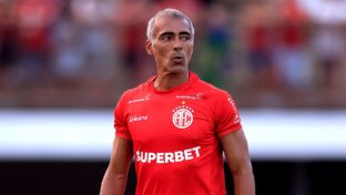 Romário é presidente do América-RJ (Divulgação)