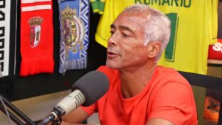 Romário em entrevista ao "Charla Podcast" (Reprodução - YouTube)