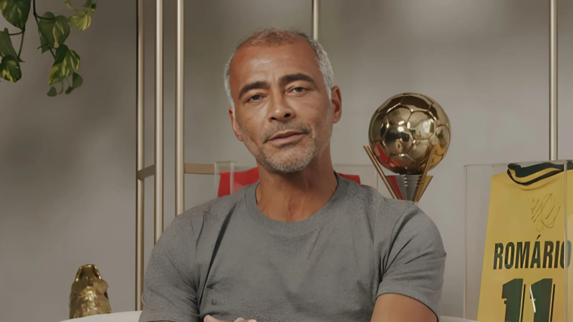 Romário elege Raphinha, do Barcelona, como o Bola de Ouro: “Tem feito muitos gols”