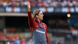 Luis Zubeldía durante jogo do Brasileirão (Rubens Chiri - Divulgação - SPFC)