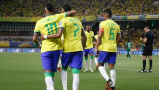 Seleção brasileira em campo pela Eliminatórias da Copa Mundo 2026 (Foto: Vitor Silva/CBF)