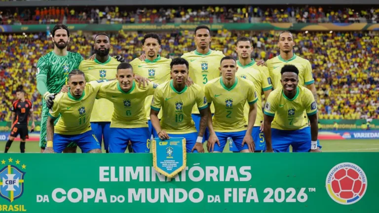 Seleção brasileira: cor da nova camisa deve ser definida em reunião no Mundial de Clubes