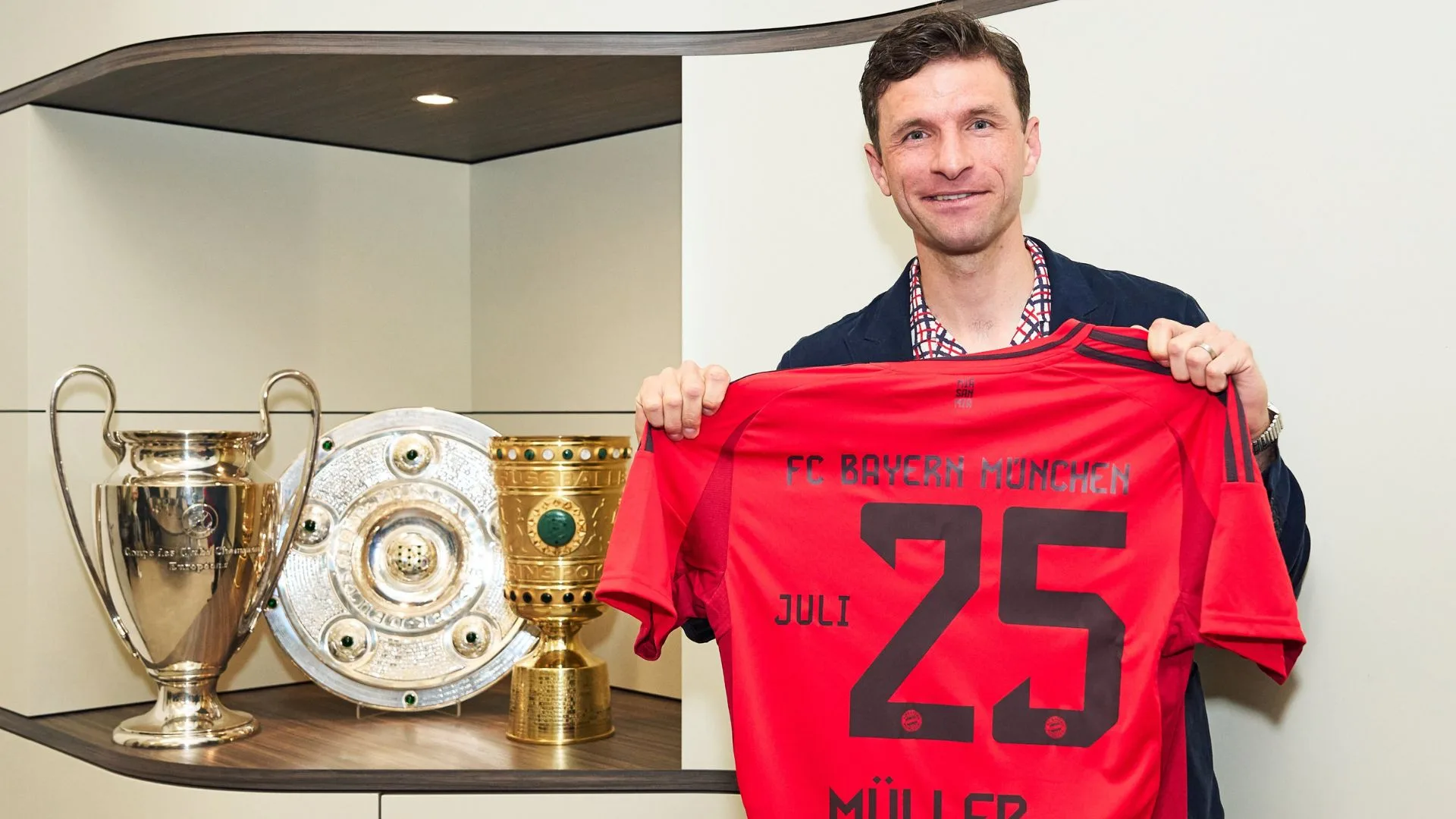 Thomas Muller anuncia saída do Bayern de Munique: “Uma enorme gratidão”