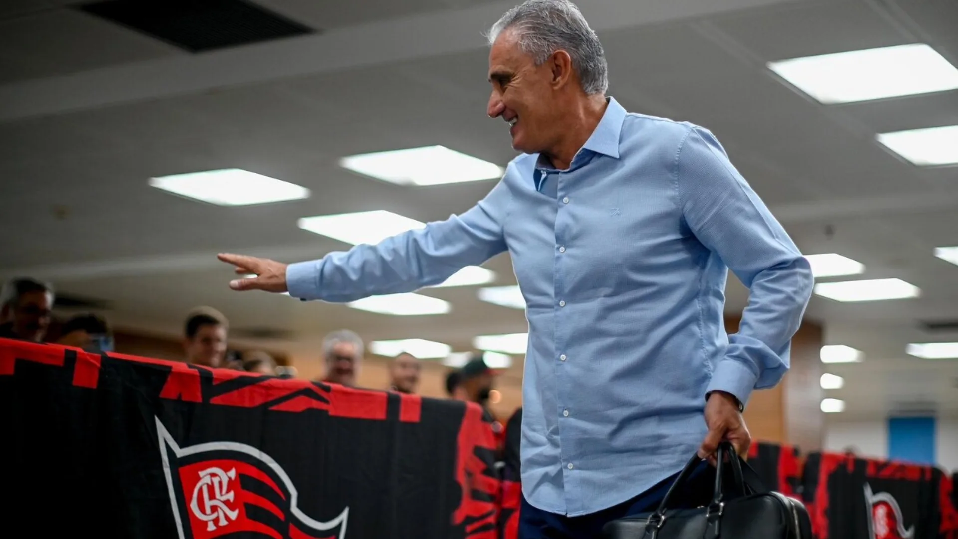 Tite chama técnico do Avaí para ser seu auxiliar na Europa
