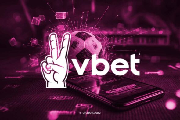Imagem ilustrada com uma bola de futebol e um celular no plano de fundo com tons de rosa e preto. Em primeiro plano é exibida a marca da Vbet no centro da imagem.
