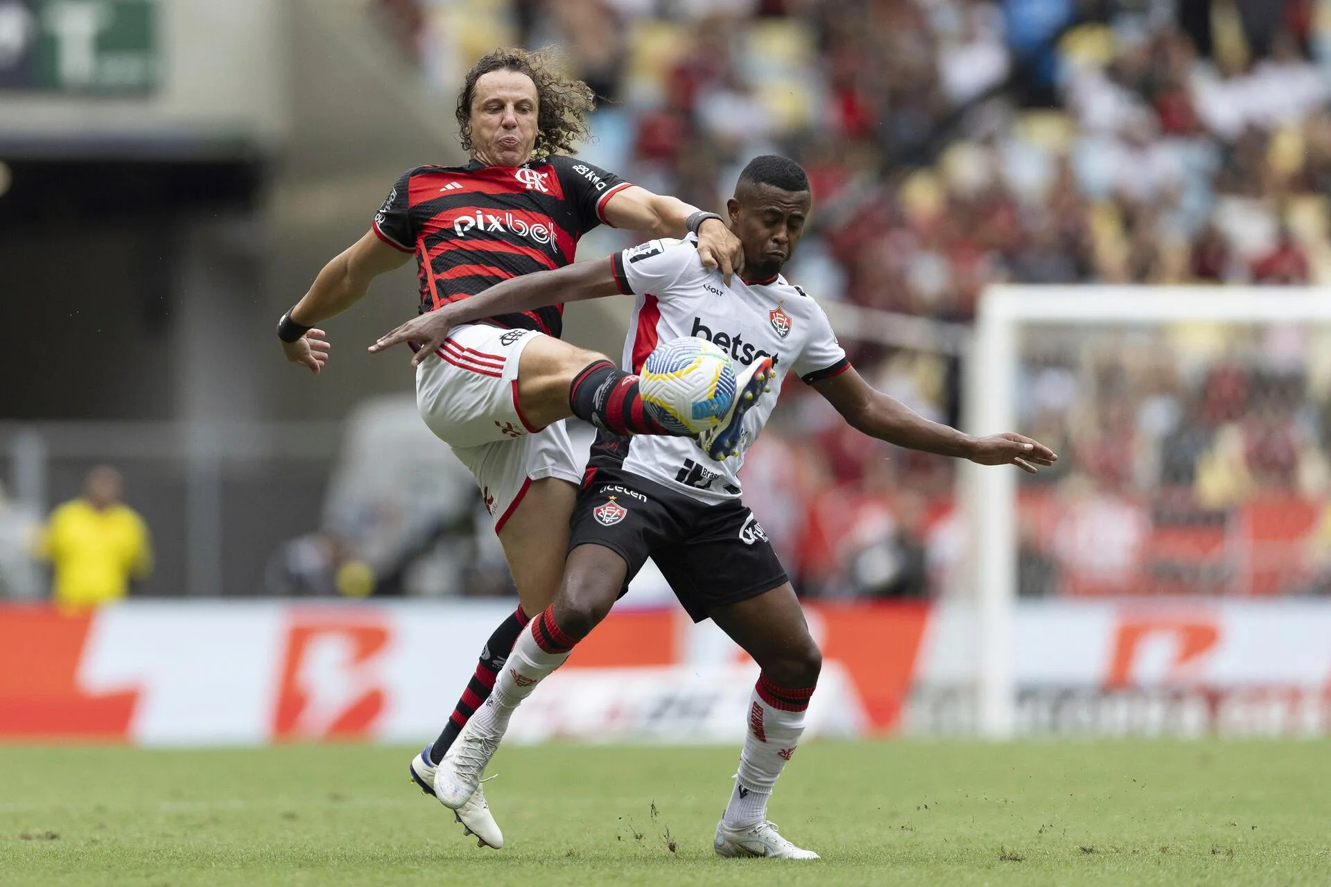 Vitória só derrotou Flamengo uma vez em dez anos; veja odds e placar que mais se repete 