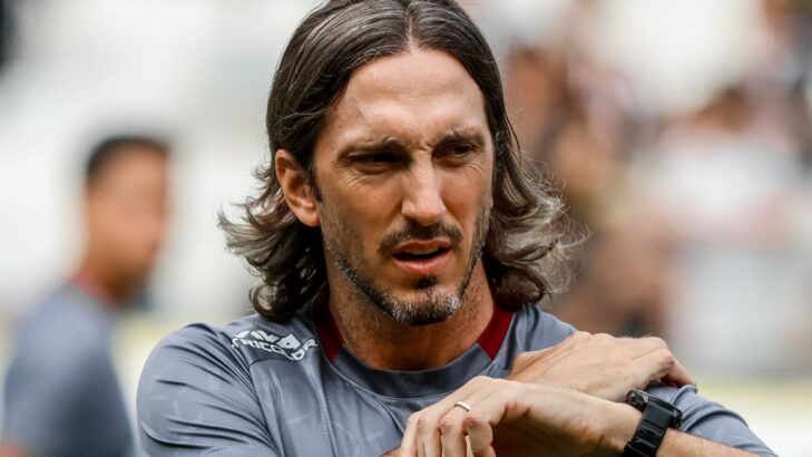 SPFC vê lesões como fator para de rendimento; análise ajuda em permanência de Zubeldía SPFC vê lesões como fator para de rendimento; análise ajuda em permanência de Zubeldía