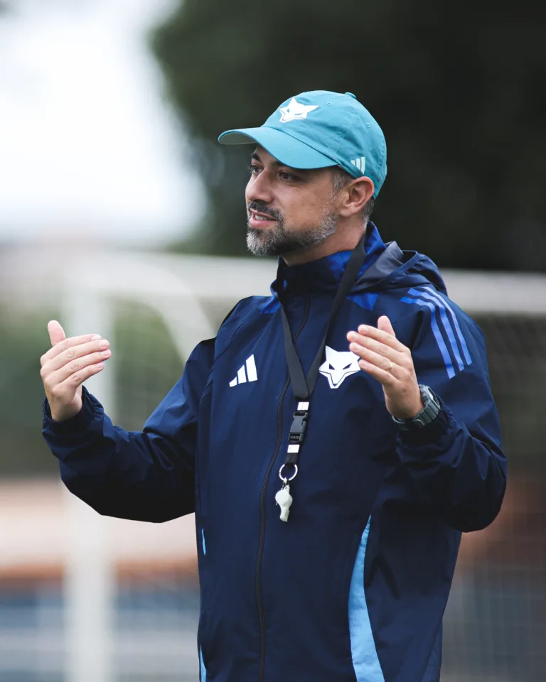 Cruzeiro vence mais uma no Brasileirão Feminino e Jonas Urias completa 50 jogos no clube