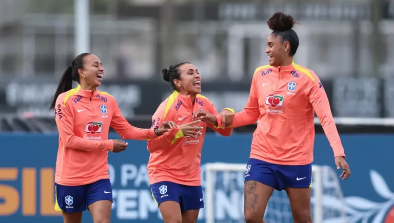 Seleção brasileira feminina divulga numeração oficial para amistosos contra o Japão; veja quem ficou com a camisa 10