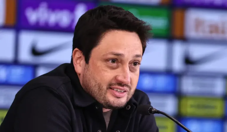 Arthur Elias valoriza presença da torcida em amistoso contra o Japão e faz pedido para a Copa do Mundo em 2027