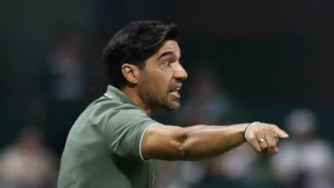 Craque Neto defende Abel Ferreira, do Palmeiras, e compara esquema com europeus: “Ninguém entendia”