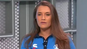 Ana Thaís alerta time com defesa fraca no Brasileirão: “Uma das piores”