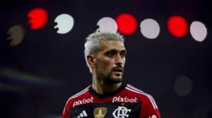 Arrascaeta é grande destaque do Flamengo em vitória contra o Palmeiras