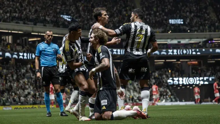 Atlético-MG empata com o Cienciano em 1 a 1 e enfrenta o Bucaramanga nos playoffs da Copa Sul-Americana