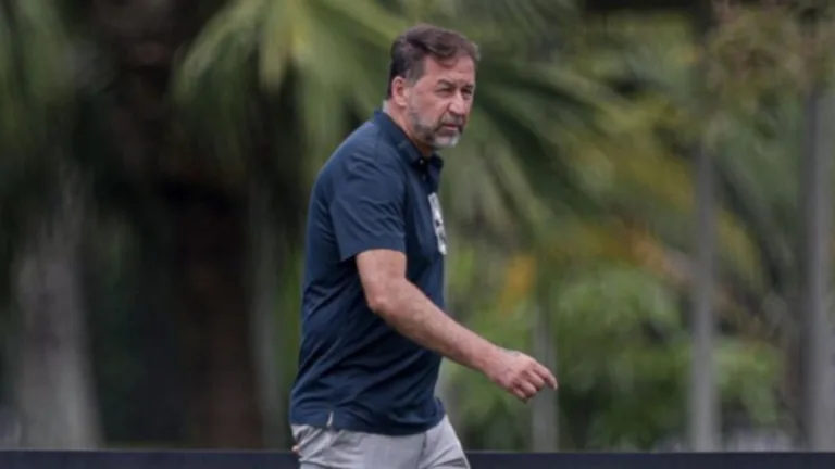 Corinthians tem data para definir impeachment de Augusto Melo; entenda
