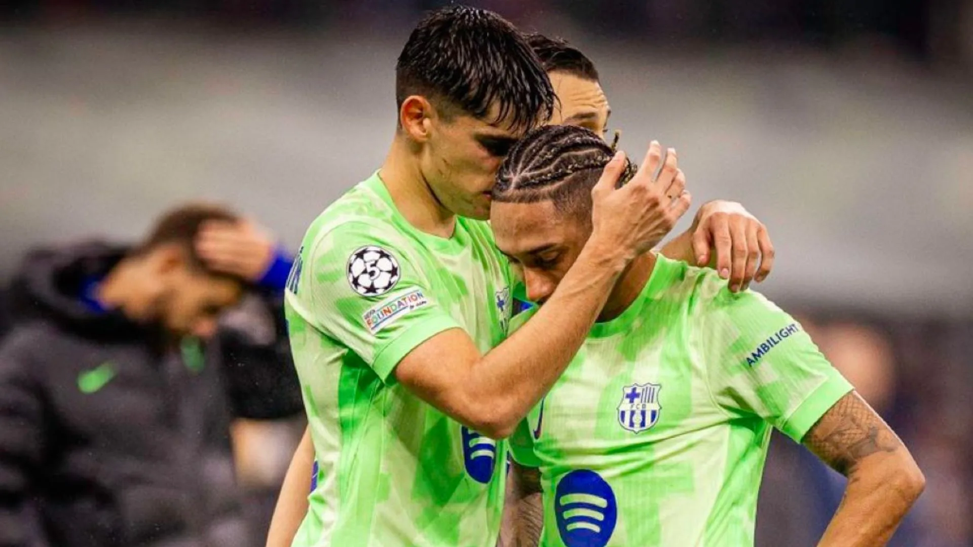 Rivaldo critica atuação do Barcelona na Champions League: “Não pode tomar quatro gols”