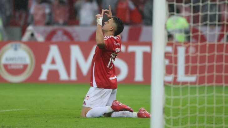 Internacional busca virada, elimina o Bahia e garante vaga nas oitavas da Libertadores Internacional busca virada, elimina o Bahia e garante vaga nas oitavas da Libertadores