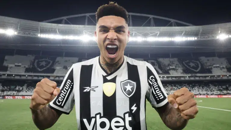 Botafogo recebe proposta de quase R$ 130 milhões para vender Igor Jesus a time da Premier League