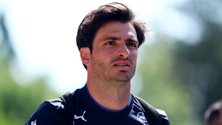 Carlos Sainz, da Williams, aponta novo candidato a títulos na Fórmula 1: “Tem potencial” Carlos Sainz, da Williams, aponta novo candidato a títulos na Fórmula 1: “Tem potencial”