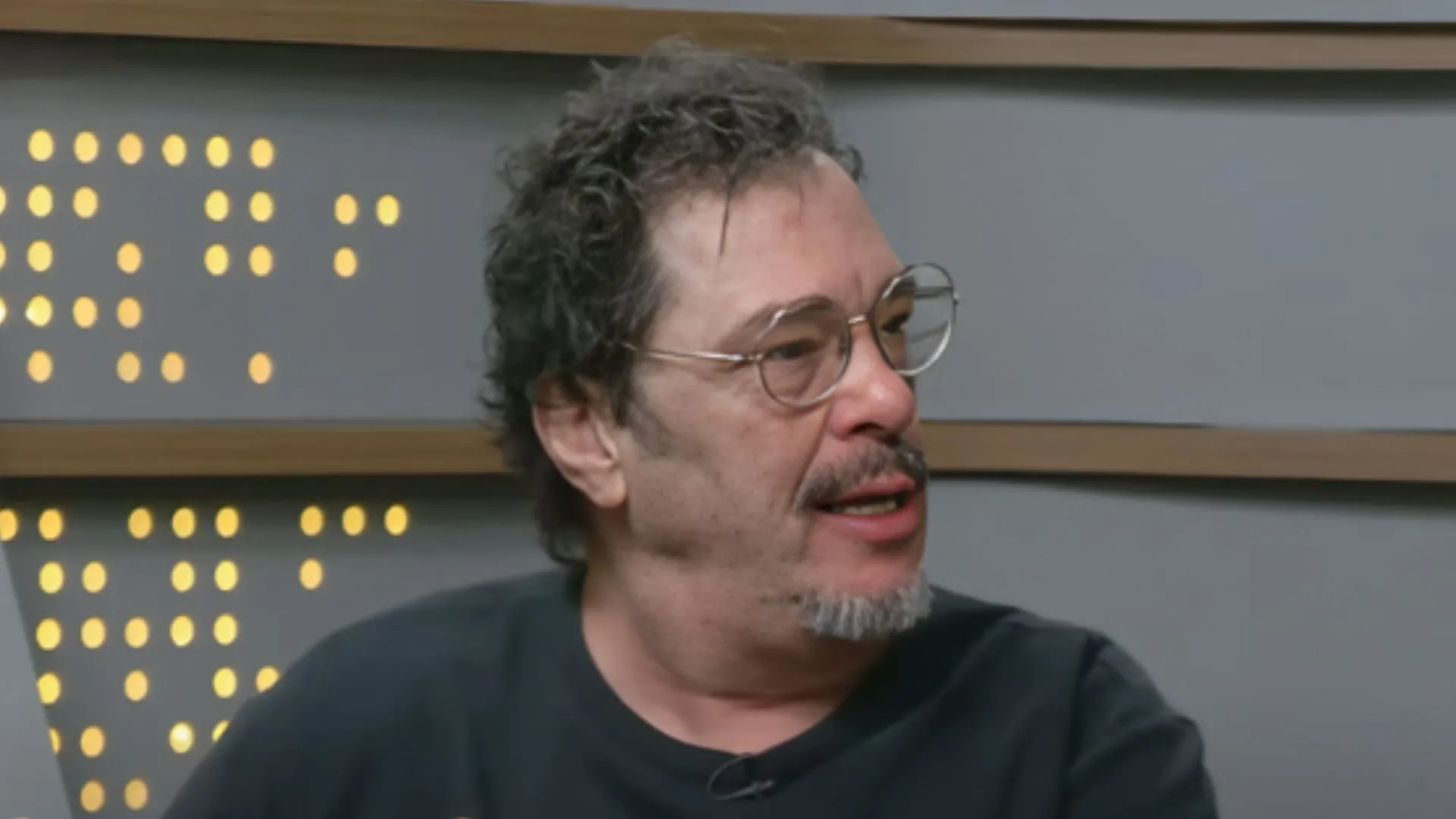 Casagrande detona “falastrão” e vê time enfraquecido no Brasil: “Não pode”