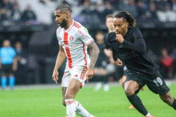 Cicinho, ex-jogador