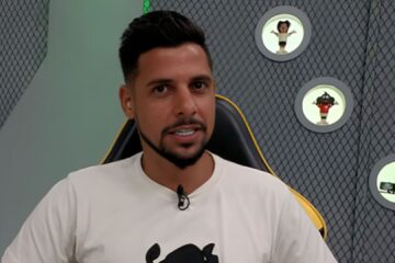 Cicinho, comentarista do Jogo Aberto