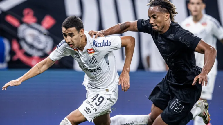 Cicinho surpreende com resultado de Corinthians x Santos no Brasileirão