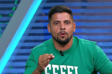 Cicinho, ex-jogador