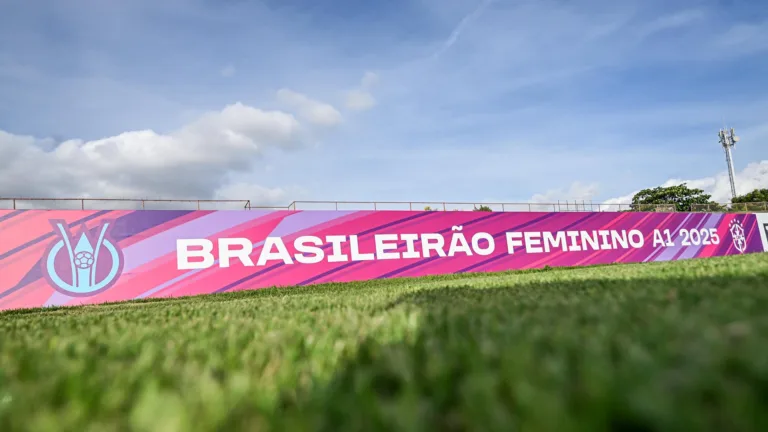 10ª rodada do Brasileirão tem Cruzeiro como líder isolado, empate entre Ferroviária e Corinthians e goleada do Flamengo