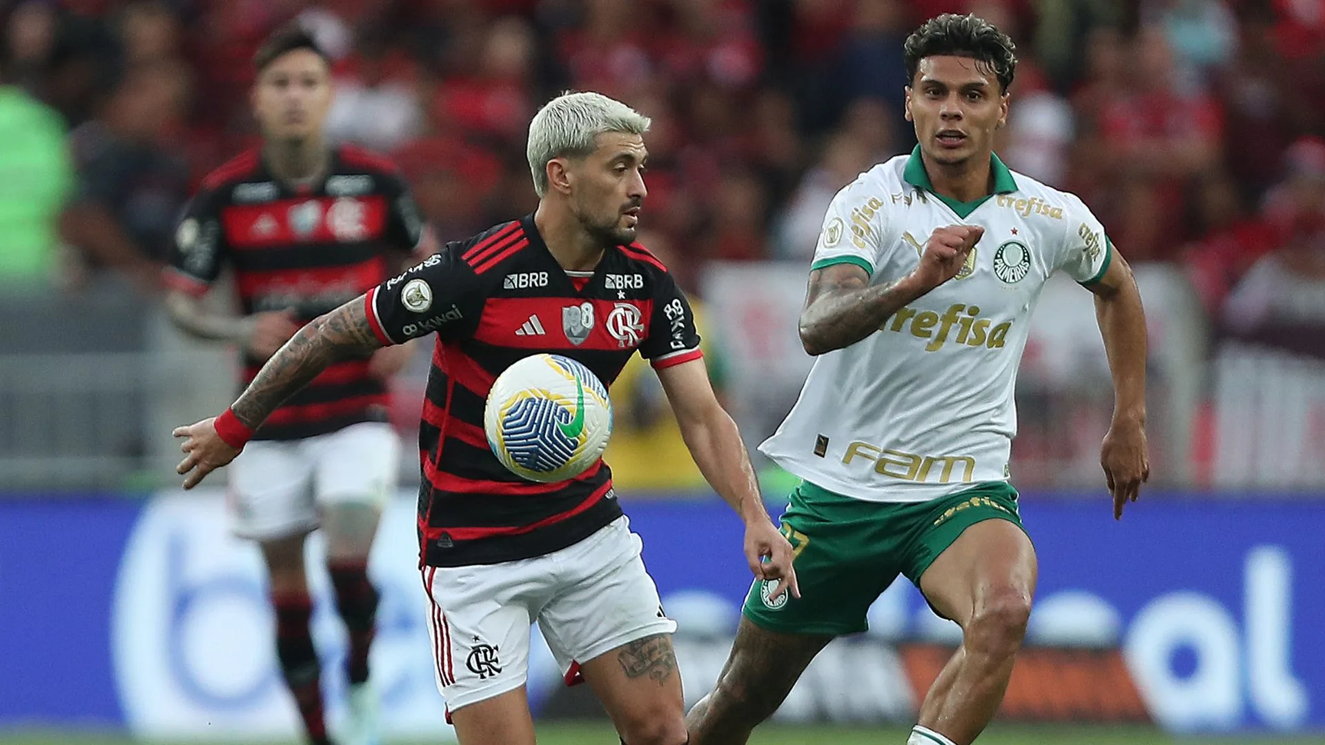 Palmeiras ou Flamengo: quem tem o elenco mais valioso do Brasil hoje