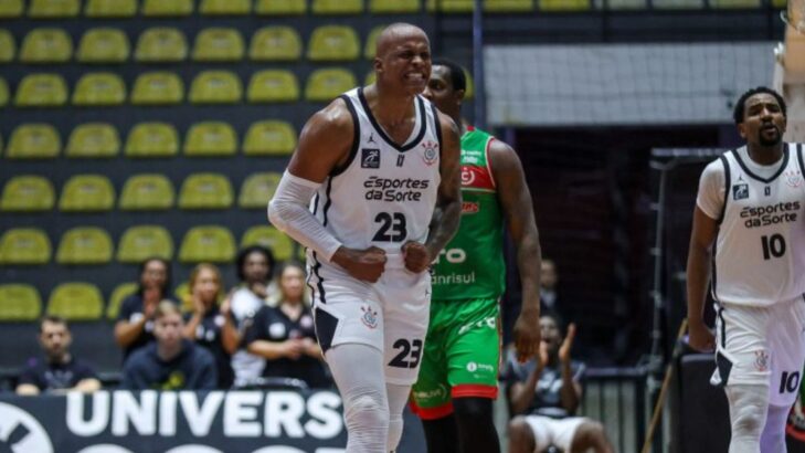 Corinthians encara “irmão gaúcho” pelo jogo 4 do playoff do NBB: saiba onde assistir Corinthians encara “irmão gaúcho” pelo jogo 4 do playoff do NBB: saiba onde assistir