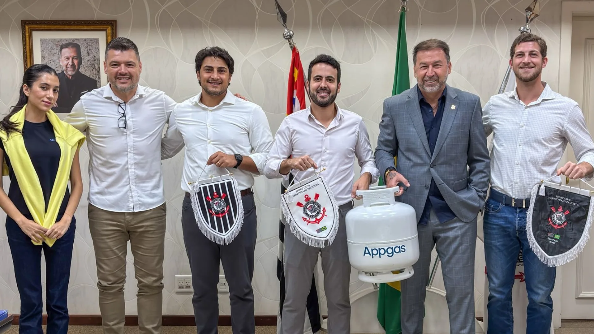 Patrocinadora pede rescisão de contrato com o Corinthians por divergência em cláusulas