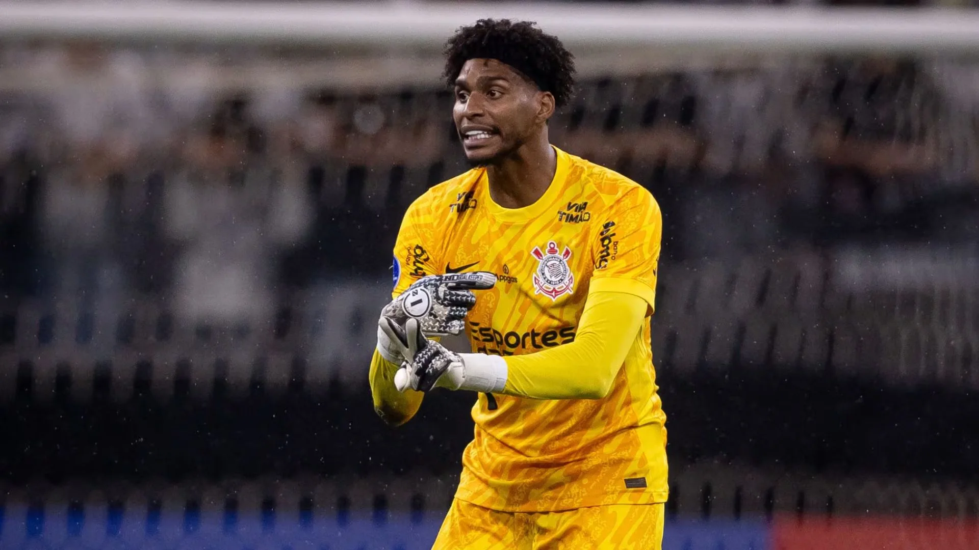 Craque Neto critica venda de Hugo Souza ao Corinthians e diz que é “péssimo negócio” para o Flamengo