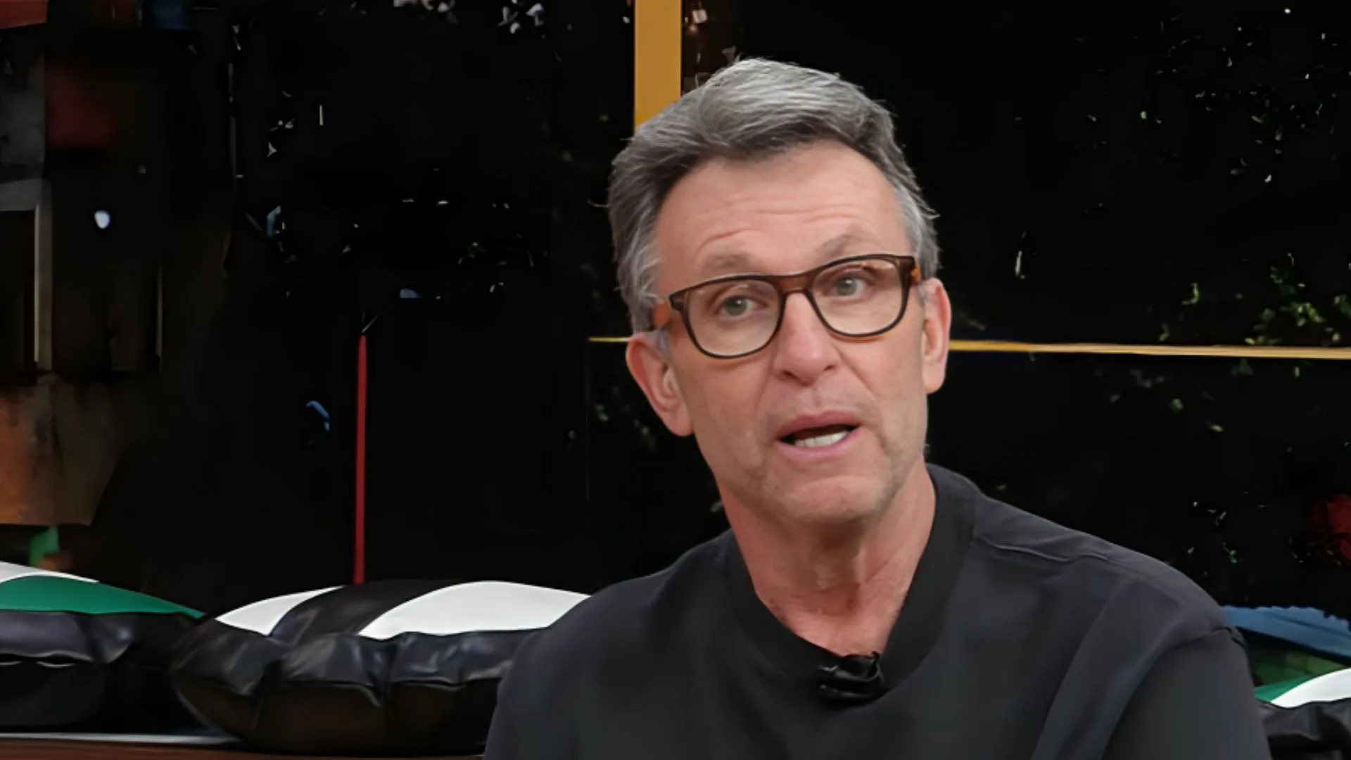 Craque Neto elege técnico fora da curva no Brasil: “Impressionante”