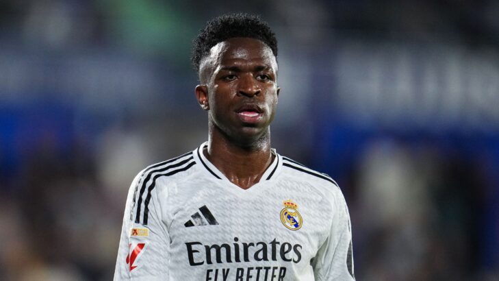 Craque Neto esquece Vinícius Júnior e elege melhor do mundo hoje Craque Neto esquece Vinícius Júnior e elege melhor do mundo hoje