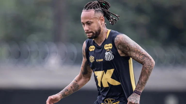 Craque Neto cita Vinícius Júnior, Ronaldo e diz que Neymar do Santos e do Barcelona não existe mais