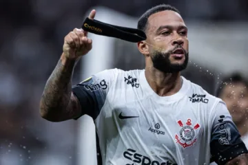 Mano detona Memphis Depay e manda recado ao jogador do Corinthians: “Você precisa saber onde está jogando”