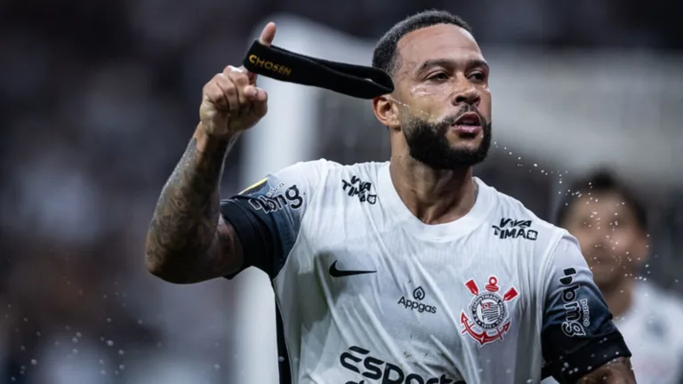 Craque Neto se compara com Memphis Depay no Corinthians: “Pra jogar 10% tem que morrer e ressuscitar”