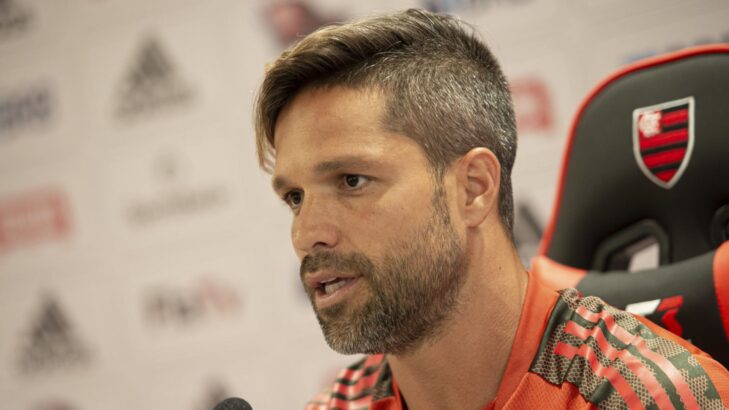 Diego Ribas vê Flamengo bem preparado para o Mundial de Clubes: “Não será fácil, mas é possível” Diego Ribas vê Flamengo bem preparado para o Mundial de Clubes: “Não será fácil, mas é possível”