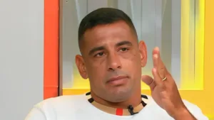 Diego Souza vê risco de queda para time do Brasileirão: “Negócio está feio”