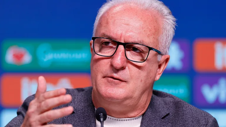 Dorival Júnior, do Corinthians, elege torcida diferenciada no Brasil: “Também joga”