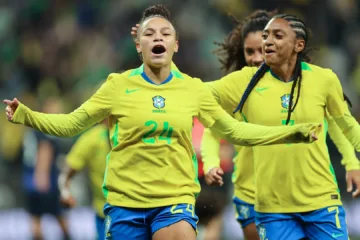 Dudinha marca dois e Brasil vence o Japão (Reprodução/Staff Images Woman/CBF)