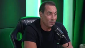 Edmundo elege time que dá vexame em contratações no Brasil