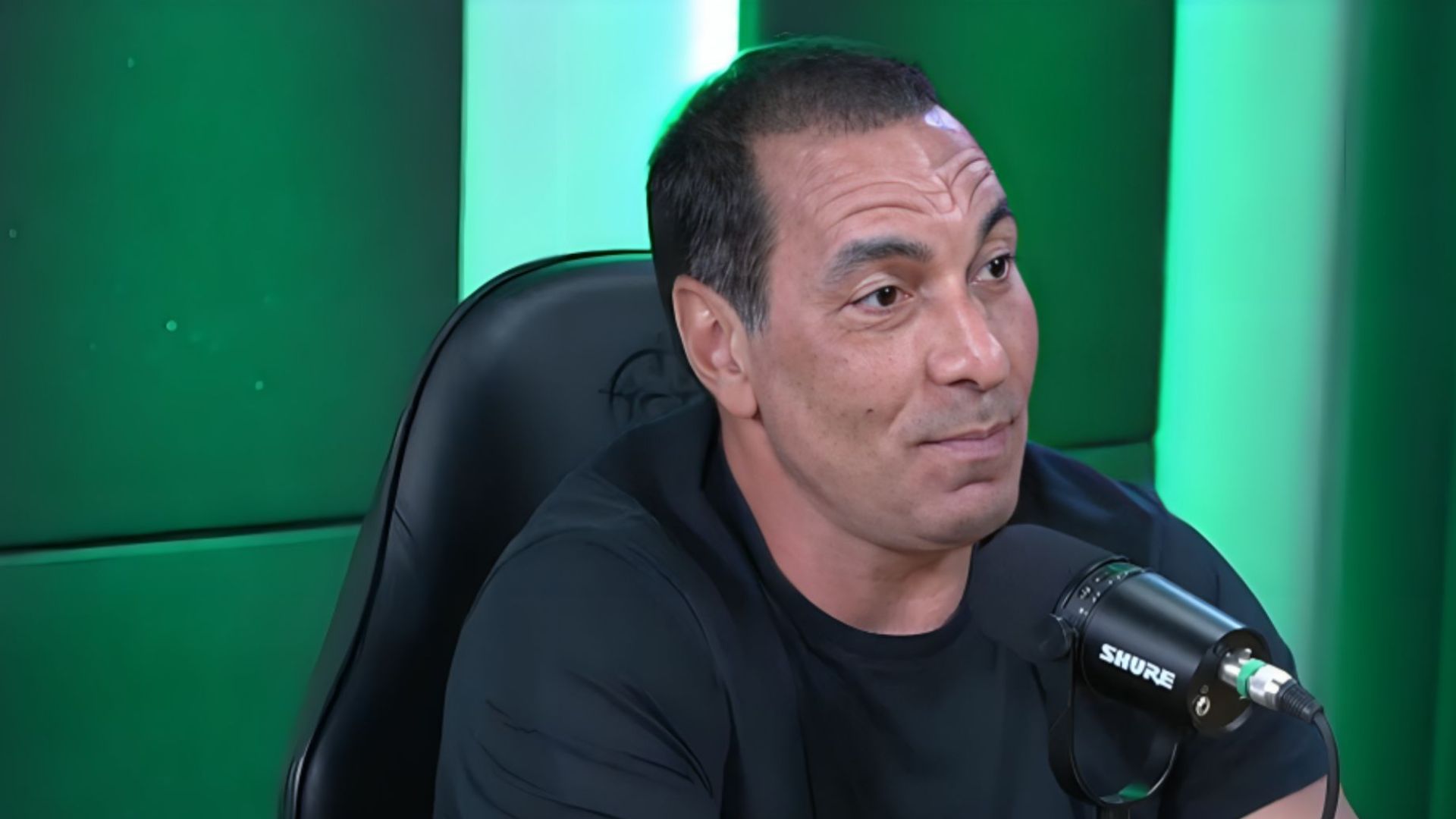 Edmundo exclui Flamengo e indica maior time do Brasil hoje