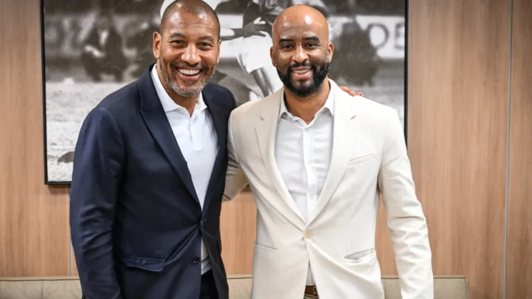 Santos sonda Fabinho Soldado, diretor do Corinthians, para substituir CEO e tem proposta recusada